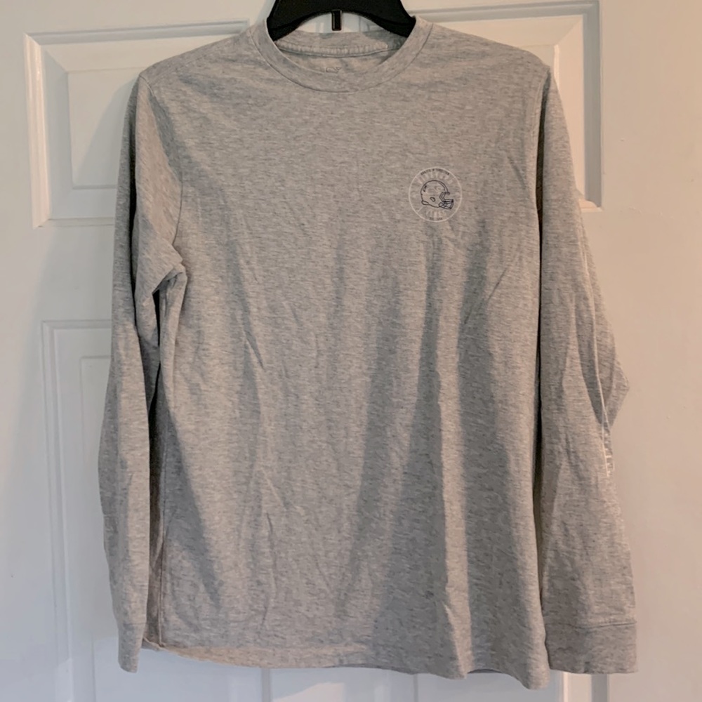 Vineyard Vines football long sleeve T-shirt size YXL, XL, Rooted in Tradition